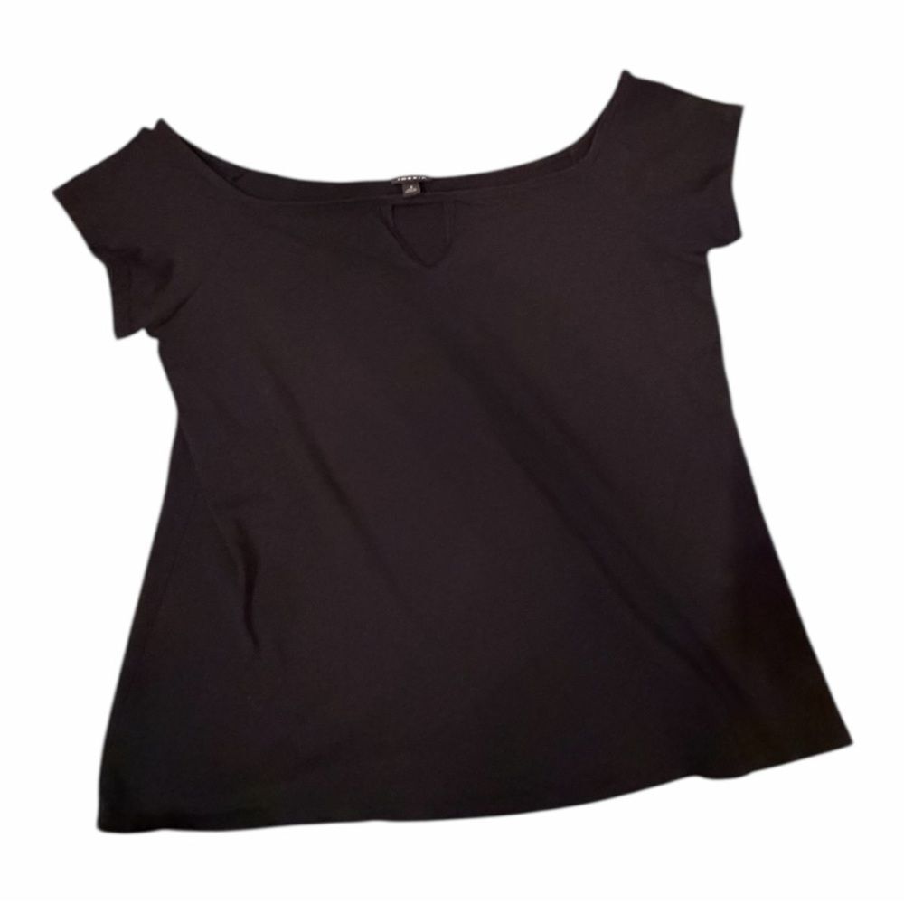 Torrid Elegant Black Short Sleeve Tee